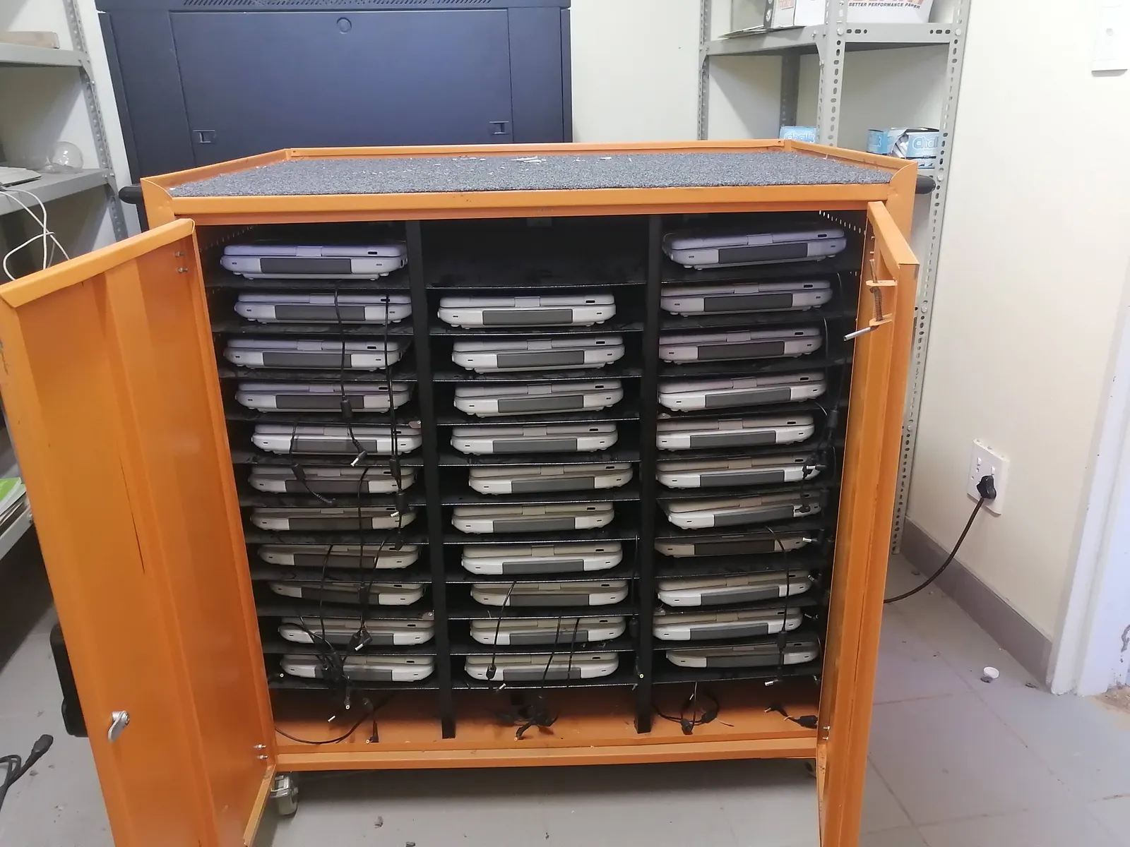 Learner devices: Laptop charging and storage trolley