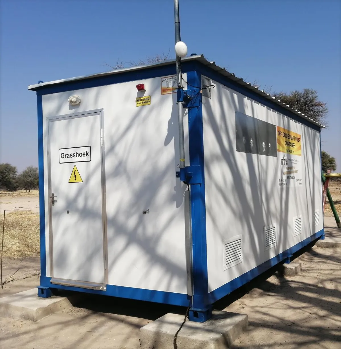 Tsumkwe, Otjozondjupa: Solar-powered computer container